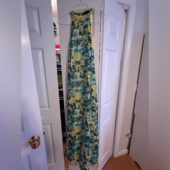 House of Harlow 1960 Novia Dress in Kelly Green Floral (Revolve) - Picture 2 of 2